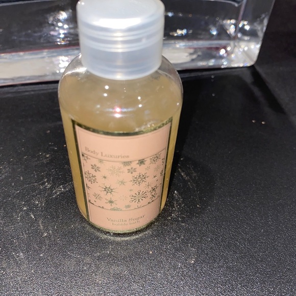 BODY LUXURIES 3PC. VANILLA SUGAR BATH SET - Picture 4 of 4